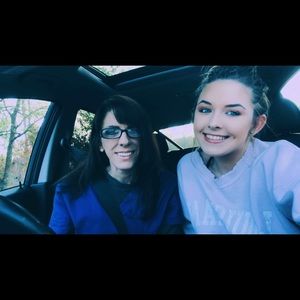 Meet your Posher, Hannah